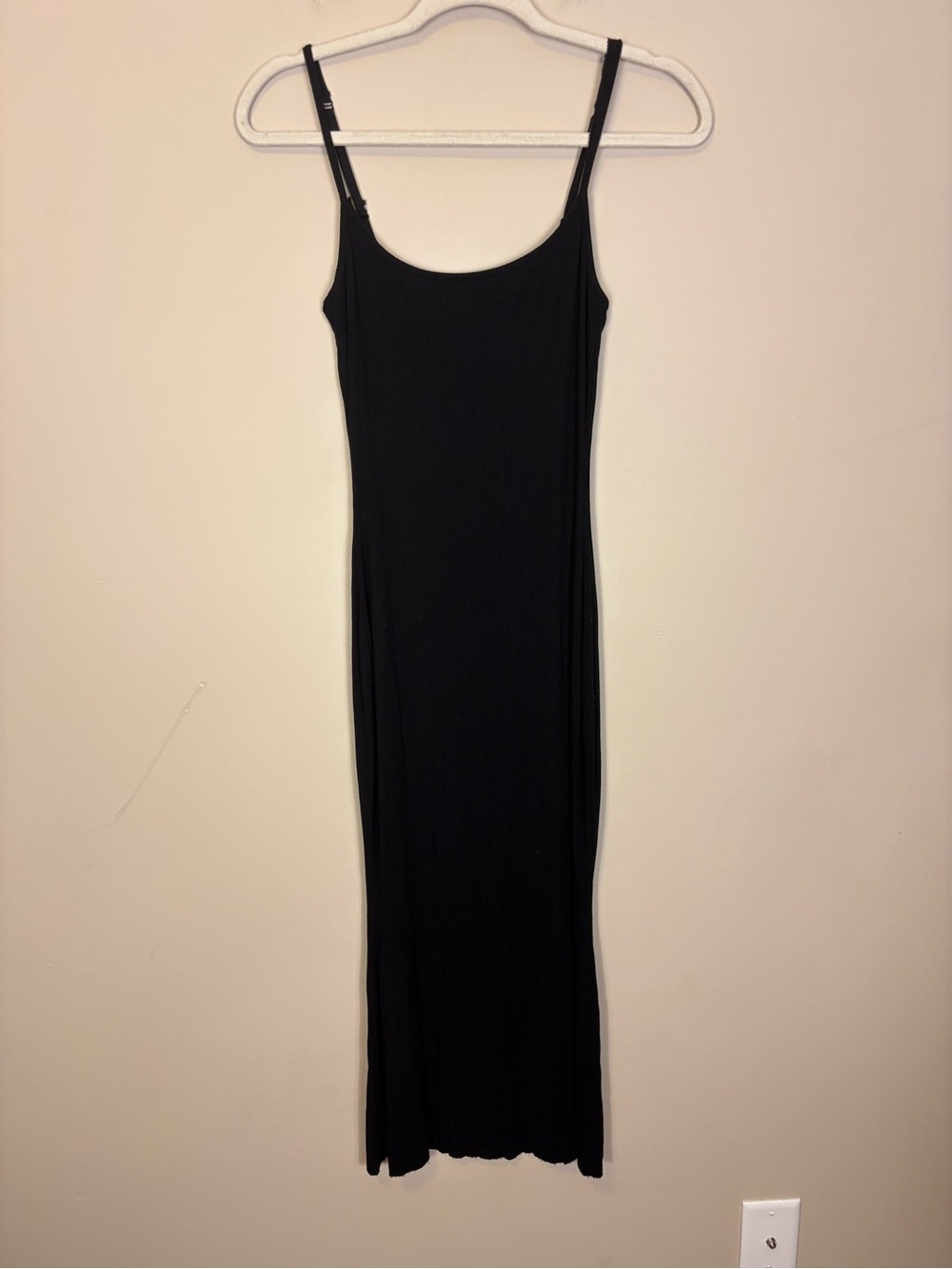 SKIMS Black Ribbed Slip Midi Dress — Sleek Scoop Neck Large